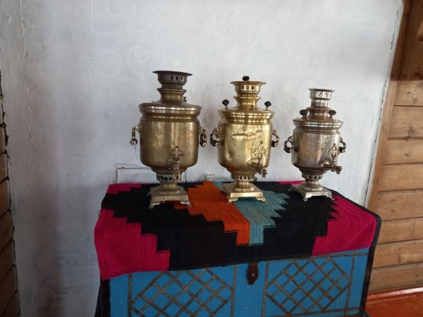 На него молятся, а он наводит шуму. Что поможет сделать чай ещё вкуснее