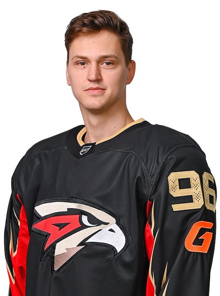 
									«Авангард» продлил контракт с опытным защитником 