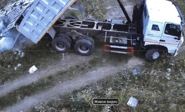 
									Это бьет по всем: в Омске процветает «черный» мусорный бизнес  