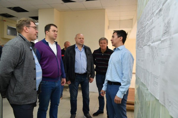 
									Хоценко попросил Фалькова помочь ускорить достройку главного корпуса ОмГУ   [ФОТО]  