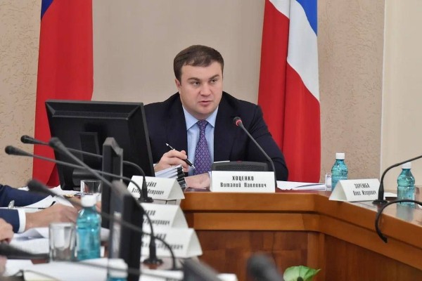 
									Омский губернатор заявил, что не занимается выборами 