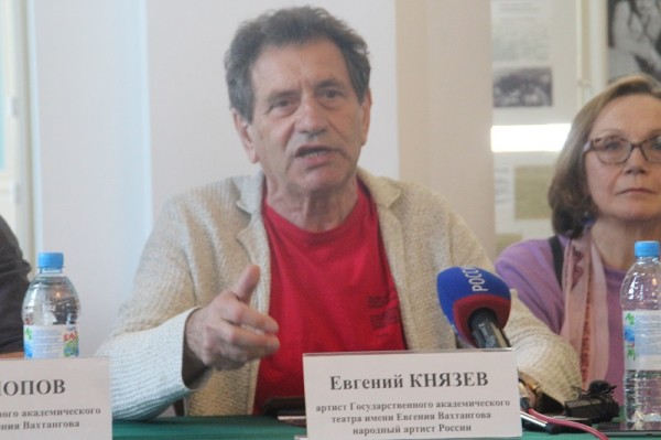 Актер Евгений КНЯЗЕВ: «Сегодня серьезное искусство побеждает эстраду»
Актер Евгений КНЯЗЕВ: «Сегодня серьезное искусство побеждает эстраду»