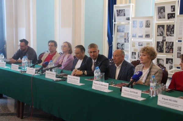 
									Гастроли театра имени Вахтангова в Омске будут стабильно проходить раз в два года 