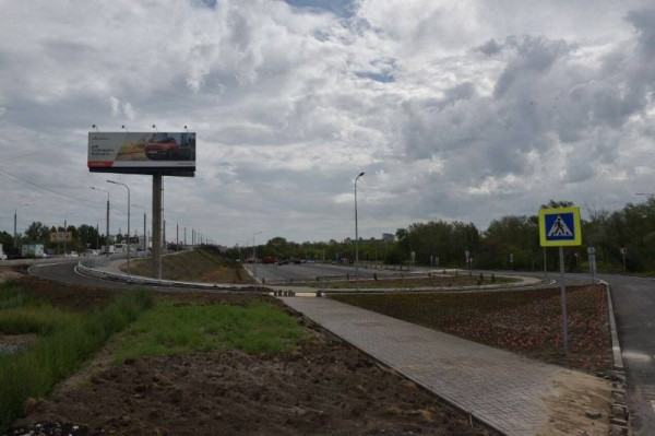 
									Развязку у Ленинградского моста в Омске сдадут 31 июля   [ФОТО]  