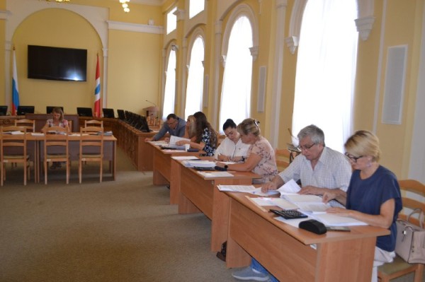 
									Хоценко и его соперники по выборам справились со сбором подписей 