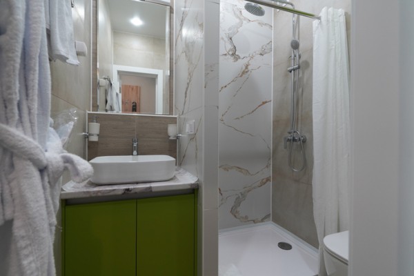 
									Летний отдых под Омском: хвойный лес, река, комфорт и белочки 