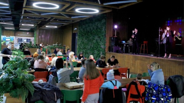 
									«Омичи хотят пощупать, померить, понюхать»: ТЦ вновь стали популярными 