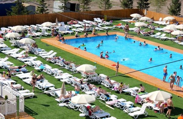 
									Пляжи, бани, шашлыки: где в Омске отдохнуть по-загородному? 