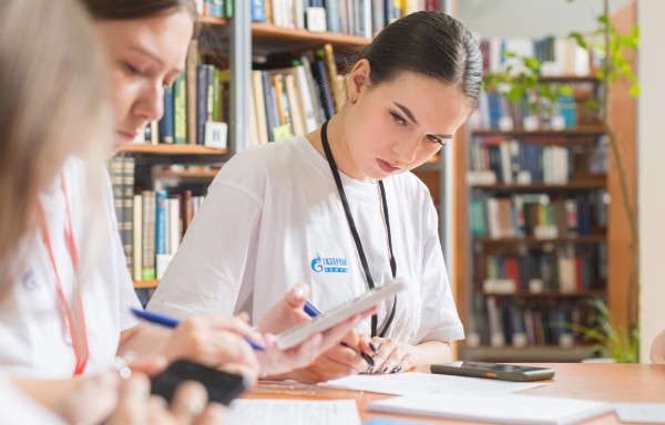 
									Студенты политеха попробовали себя в роли сотрудников Омского НПЗ 