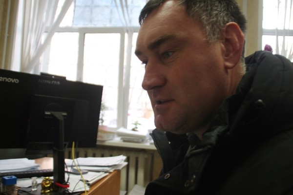 
									Из-за долга в 30 тысяч приставы забрали у омича двухэтажный дом   [ФОТО]  