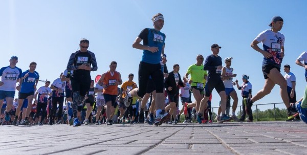 Финиш по красной дорожке и приглашённая звезда. Топ-5 новшеств SIM-2023