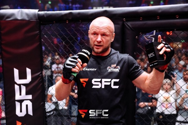 
									Танцы, сломанная рука и победа Шлеменко: в Омске прошел самый дорогой турнир по ММА   [ФОТО+ВИДЕО]  