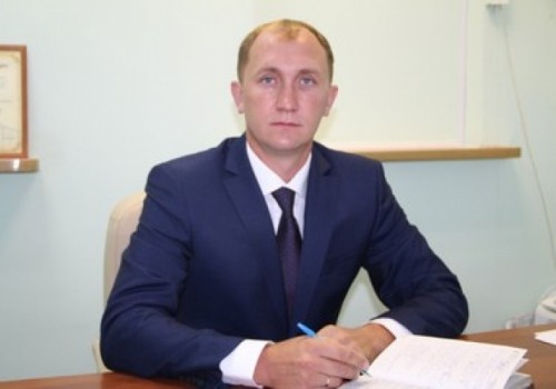 Новым главой омской Кормиловки стал многодетный отец Илья Филипцов