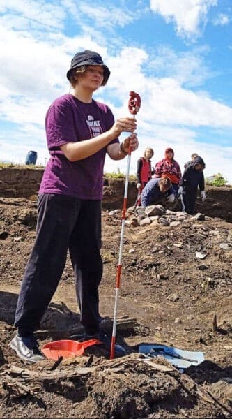 "Ощутить пульс жизни Средневековья". Омские студенты завершили раскопки в Приобье