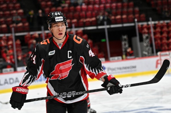 
									На первый матч «Авангарда» начали продавать билеты 