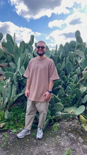 Зомби-программисты, gamedev и русский айтишник на Кипре. Senior в IT рассказал, как попасть на собеседование