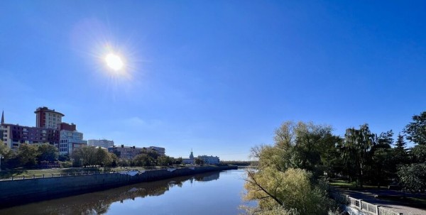 Жаркие, но с грозой. Какие выходные ждут омичей