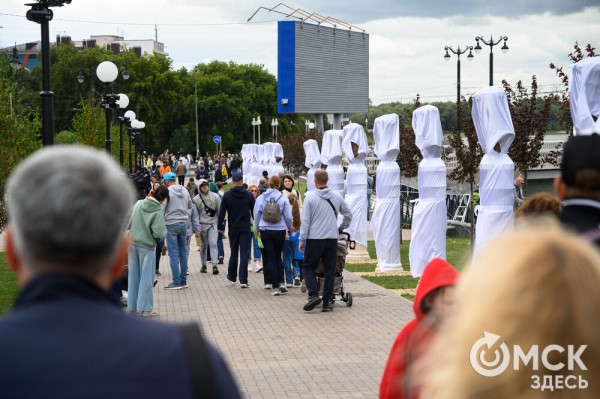 "У молодого поколения теперь есть ориентир". На набережной Оми открылась Аллея Олимпийских чемпионов