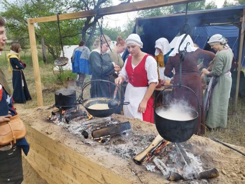 Ностальгия с привкусом разочарования: фестиваль «Щит Сибири» в Омске