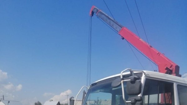 Более 2 тысяч новосибирцев остались без света из-за ошибки крановщика Более 2 тысяч новосибирцев остались без света из-за ошибки крановщика