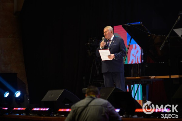 "У молодого поколения теперь есть ориентир". На набережной Оми открылась Аллея Олимпийских чемпионов