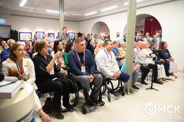 "У молодого поколения теперь есть ориентир". На набережной Оми открылась Аллея Олимпийских чемпионов