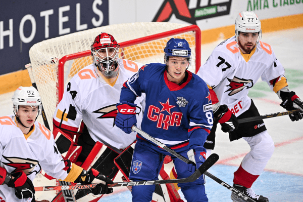 "Авангард" не даёт шанса "бывшим" и одерживает первую победу в Сочи