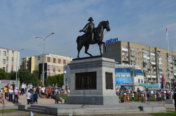 
									Залпы из пушек и экскурс в историю: в Омске эффектно открыли памятник Бухгольцу    [ФОТО+ВИДЕО]  