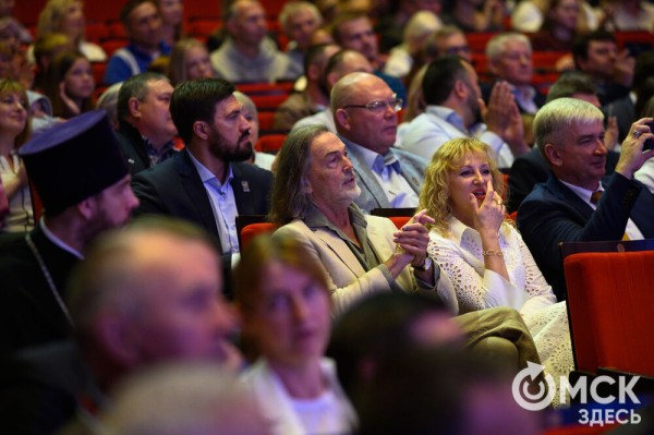 "У молодого поколения теперь есть ориентир". На набережной Оми открылась Аллея Олимпийских чемпионов