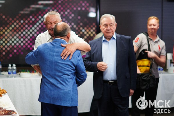 Погружаемся к недрам истин с прожектором: "ТюкалинскЪ" вышел из печати