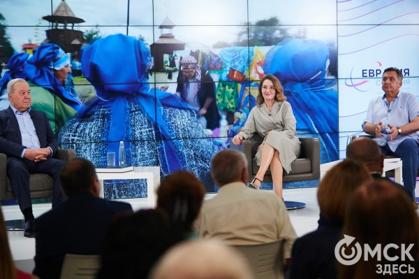 Погружаемся к недрам истин с прожектором: "ТюкалинскЪ" вышел из печати