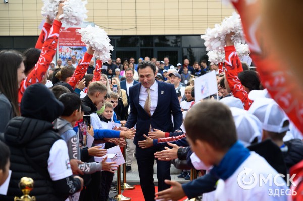 "У молодого поколения теперь есть ориентир". На набережной Оми открылась Аллея Олимпийских чемпионов