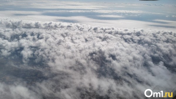 Рейс из Новосибирска встретился с «НЛО» по пути в Москву