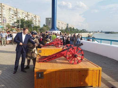«Новый облик города»: в Омске торжественно открыли памятник основателю города