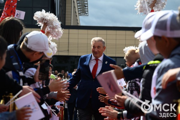 "У молодого поколения теперь есть ориентир". На набережной Оми открылась Аллея Олимпийских чемпионов