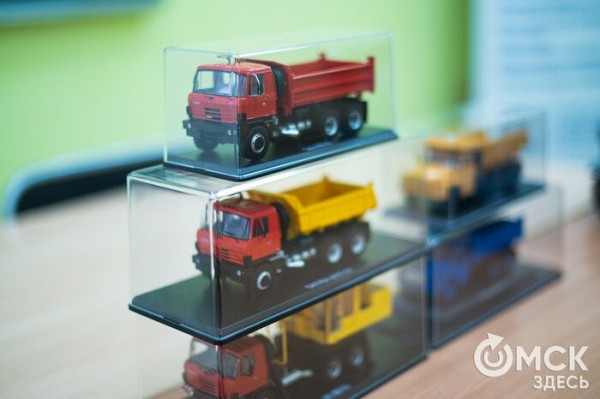 "Знакомые уверены, что я играю в машинки". Беседуем с коллекционером масштабных моделей автомобилей