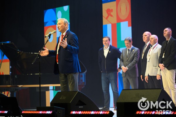 "У молодого поколения теперь есть ориентир". На набережной Оми открылась Аллея Олимпийских чемпионов