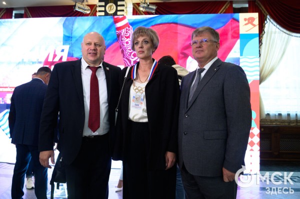 "У молодого поколения теперь есть ориентир". На набережной Оми открылась Аллея Олимпийских чемпионов