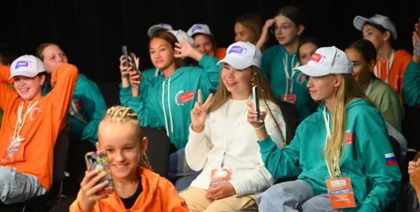 "Путешествие мечты" привело креативных подростков в Омск