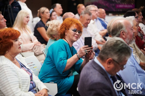 Погружаемся к недрам истин с прожектором: "ТюкалинскЪ" вышел из печати