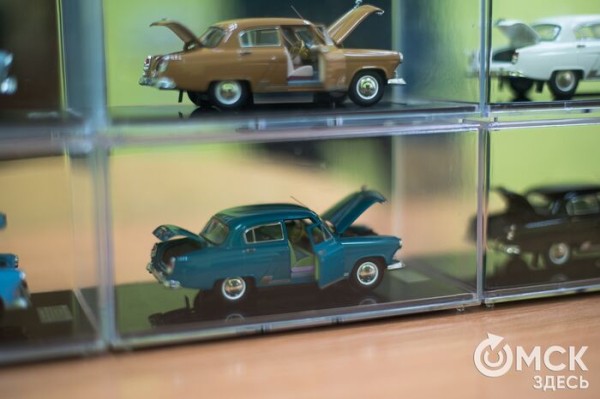 "Знакомые уверены, что я играю в машинки". Беседуем с коллекционером масштабных моделей автомобилей