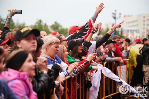 "Одна цель - Кубок Гагарина". Как прошла презентация нового "Авангарда"