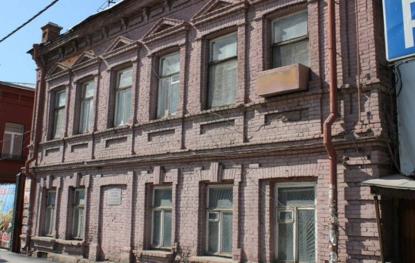 
									В Омске придумали экскурсию по ночным Нефтяникам 