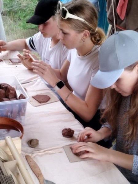 Ностальгия с привкусом разочарования: фестиваль «Щит Сибири» в Омске
