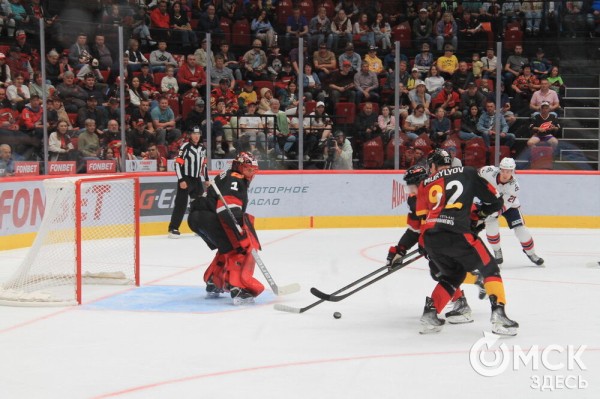 "Авангард" одержал первую победу на Кубке Блинова