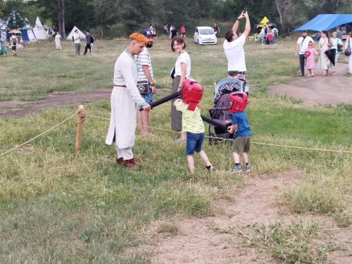 Ностальгия с привкусом разочарования: фестиваль «Щит Сибири» в Омске