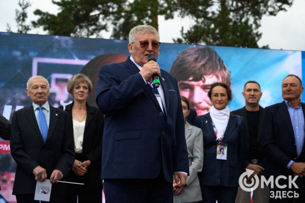 "У молодого поколения теперь есть ориентир". На набережной Оми открылась Аллея Олимпийских чемпионов