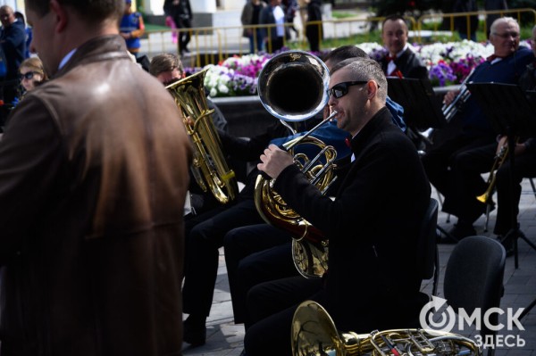 "У молодого поколения теперь есть ориентир". На набережной Оми открылась Аллея Олимпийских чемпионов