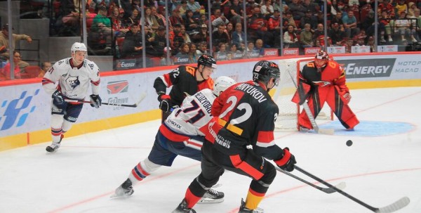 "Авангард" одержал первую победу на Кубке Блинова