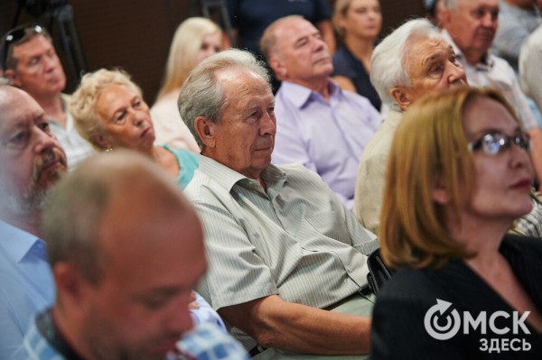 Погружаемся к недрам истин с прожектором: "ТюкалинскЪ" вышел из печати